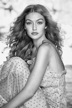 vogue-at-heart: Gigi Hadid in “Gigi Bares It All” for Allure Magazine, December 2016 Photographed by Patrick Demarchelier 