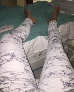 Hospital life&hellip;. #hot2trottots #live #love #laugh #nurselife #legsfordays #prettyfeet #prettytoes #thickfit #thick #thickthighs #thickthighssavelives #over50 #olderisbetter #oldisgold #cargiver #ilovemyfollowers