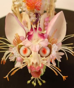 ex0skeletal:  Flower-Encrusted Skeletons by Sculptor  Cedric Laquieze   Artist’s Website 