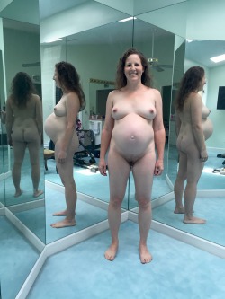 maternitynudes:  “30 weeks today!”  maternitynudes: Inching closer and closer! 