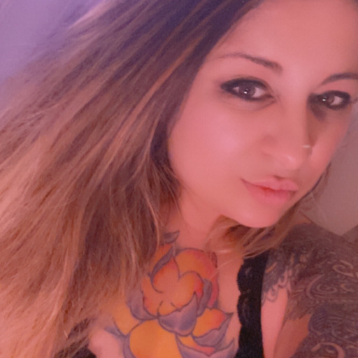 lauryn-order:  Come grind on my leg while I’m relaxing. Work to get my attention while you’re begging me to play with you. Look up at me with desperate eyes. Let me see your desire grow once I grab and pull a fistful of your hair. Grind into me even