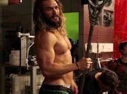 dcmultiverse: Jason Momoa behind the scenes of Justice League.