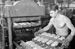 vintagemaleerotica:  Half naked worker. Unknown photographer.1950s?? 