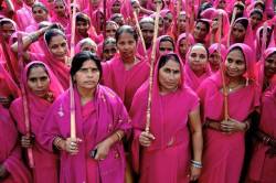 youre-bey0nd-beautiful:  angrymuslimah:  &ldquo;Gulabi Gang&rdquo; is a gang of women in India who track down and beat abusive husbands with brooms.  this is too thug not to reblog   TASK FORCE OUT HERE