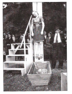 Public execution of Herta Kašparová. Czechoslovakia, 13.9.1946.