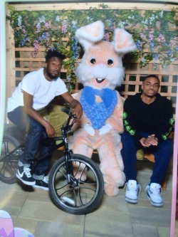 skyakafreckles:  the-tirade: vincent staples and isaiah rashad  Isaiah Rashad and Vince Staples
