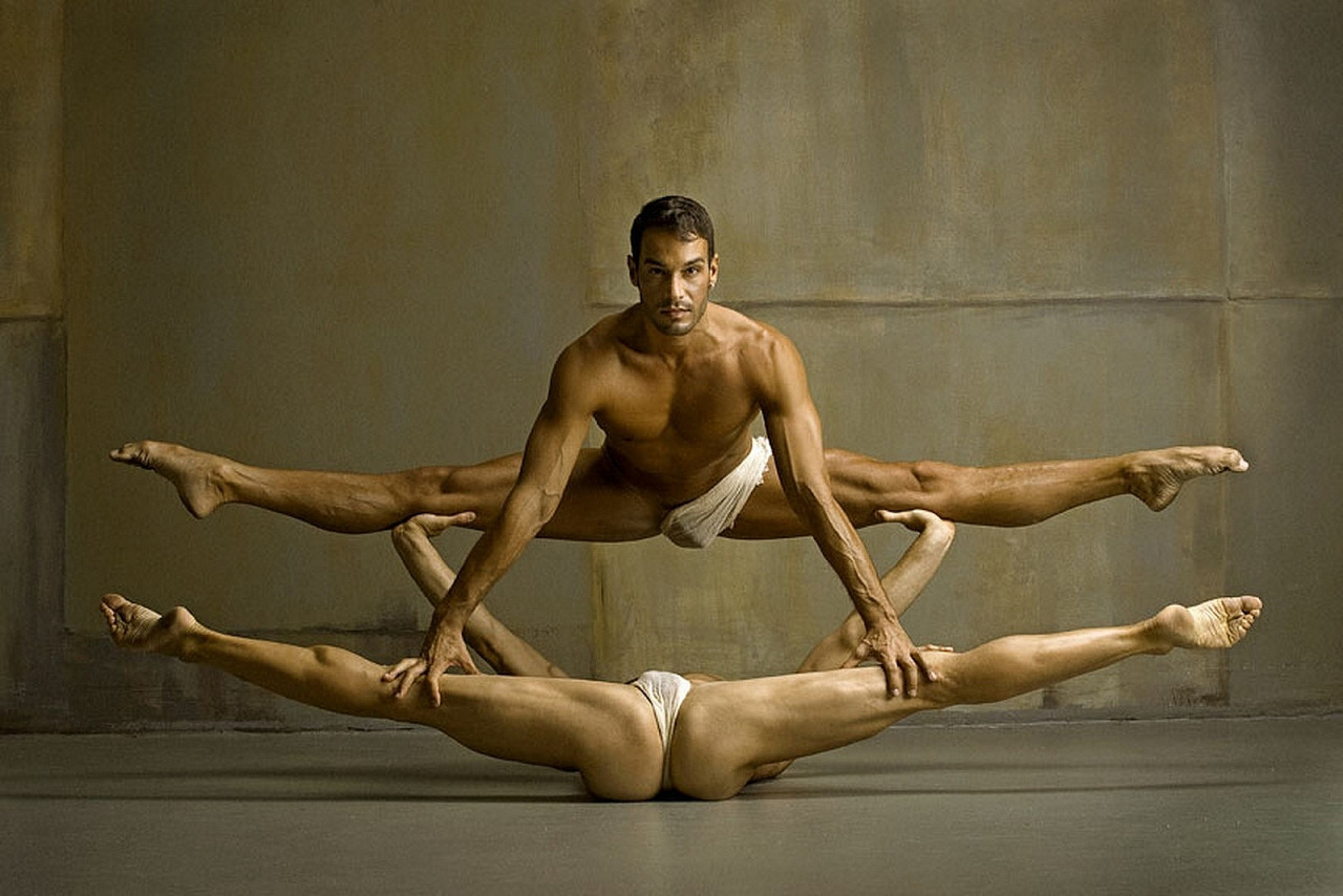 Nude male ballet dancer naked