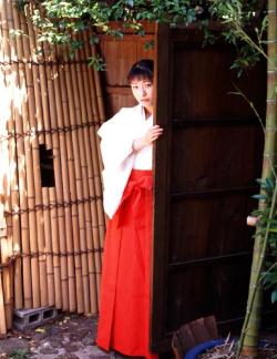 Miho Anzai - Miko Shrine maiden More Cosplay Photos &amp; Videos - http://tinyurl.com/mddyphv New Videos - http://tinyurl.com/l969dqm
