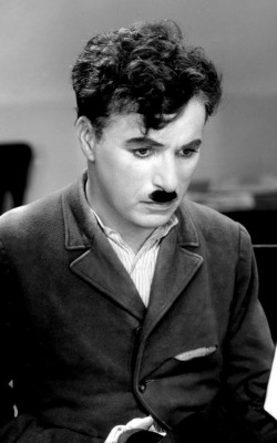 Maszületettbárány:  Charles Chaplin (1889 - 1977)