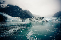 oix:  John Hopkins Glacier by Calvin Sun on Flickr.                 