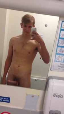 nakedpublicfun:  Airplane bathrooms are exciting