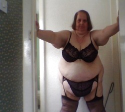 hornygrannygalleries:  More Naughty MILFs  Bet she adores a fat cock up the arse.well I&rsquo;d shag her. Tiddler2