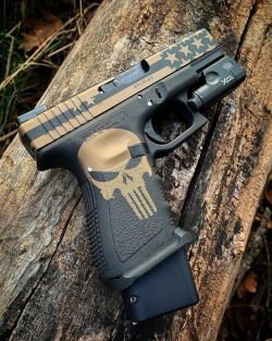 ronray267:  Regran_ed from @3one3tactical  -  Finished her up last night for a good customer/brother from another! #glock #punisher #america #americanflag #trysteppingonthisflag #iiipercent #militia #cerakote #3one3tactical #313tactical #faroundandfindout