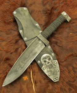 carbon-steel-life-form:  So cool post apoca knife , maker unkown 