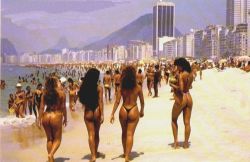 mvtionl3ss:  Women at the Copacabana Beach in Brazil. 