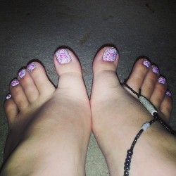 Easter egg tootsies! @joi_couch check this ouuuut. :)  #cutesynails #nailart #arenttheycute #wownails