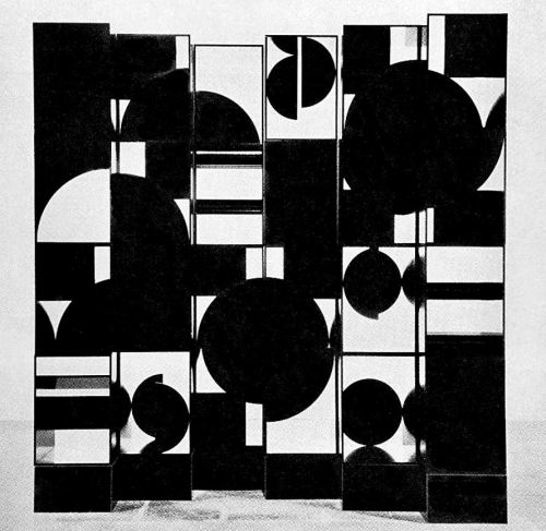 danismm:  “Atmosphere and environment” by Louise Nevelson, 1967.