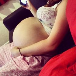 youlingerie:  “Our baby hurting his mummy and pushing his feet and body out. #BABYBOY #pregnant #huge #36weeks2days #pregnacy #thirdtrimester” by @taniaspeck on Instagram http://ift.tt/1Y15j2P 
