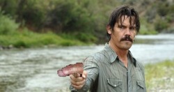 Oh, FUCK! Looks like Josh Brolin’s hot dong fell off and he’s not happy about it. This is truly no country for old men!