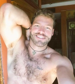 bearpitpig:  #HairyPits #Armpits #Bear #Pits #MuscleBear #Hairy #Pig #Furry #FurryPits #Pit #ManlyPits #Ripe #Mansmells