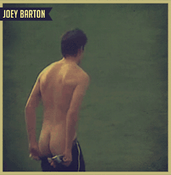 greekmenblog:Joey Barton drops his shorts at an Everton fan at match in September 2006 