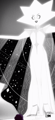 snapbacksteven: A quickly patched together, full view of White Diamond, in all her glowing glory.