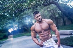 patlee:  http://bit.ly/2BeBphn ★ ★ Dragos Syko by Pat Lee ⇢ @dragos_syko ⇠  Pat Lee is based in Chicago and available for photography, video and media projects. ★  #bodybuilding #fitness #fitfam #gym #fitspiration #shredded #abs #aesthetics