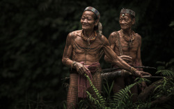smithsonianmag:  Photo of the Day: Mentawai Warriors Photo by Mohd Irman Ismail (Shah Alam, Selangor, Malaysia); Siberut, Indonesia 