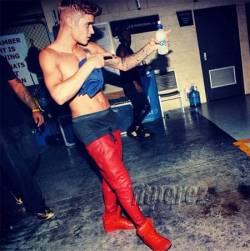 intensional:  Steal His Look: Justin Bieber Pleaser Indulge 3000 Red Boots - ๟ Fake Abs T-Shirt - ฟ Temporary Tattoos - ŭ 