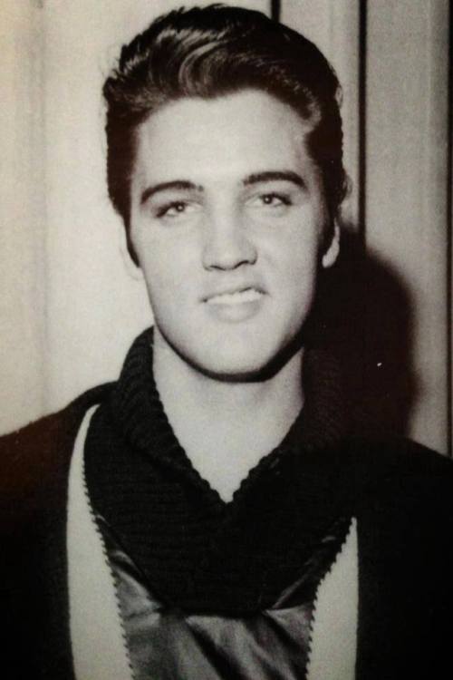 Elvis presley with beard
