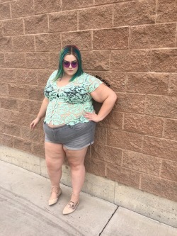 darlingiknow: INSTAGRAM || YOUTUBE ||  OUTFIT POSTS Shorts from Torrid no longer available || Shirt found at Ross || Sunglasses from Chubby Cartwheels HERE ||Shoes from Payless HERE Just a fat babe keeping cool in the summer heat.   