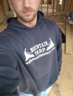 cutcock8inch:  biblogdude:  txcwbysexy:  Sexy  Would love to meet him on the construction site and suck him off  I’ll work with THAT tool!   circ beauty.