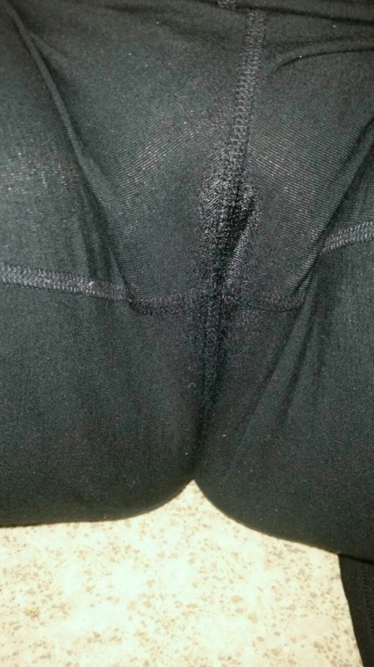 pussy in pants Wet yoga