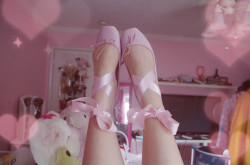 lapinchocolat:  New Melissa shoes! I can’t wait to wear them and make a ton of new outfits :) 