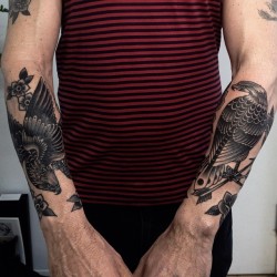 jaclynrehe:  Another fun day with @paulbarrydesign healing on the left and fresh on the right  o dem arms mm