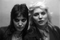 sexy-scissor-sisters:  alassinsane7: “The Devil and the Angel” Joan Jett and Debbie Harry, backstage at the Tower Theatre in Philadelphia, 1978 Photo taken by: Scott Weiner  Hey bitch not sure if this is sss blog material but made me think of us hehehehee