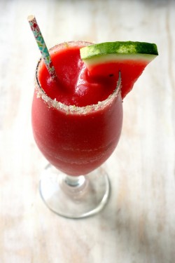 do-not-touch-my-food:  Strawberry Watermelon Daiquiris