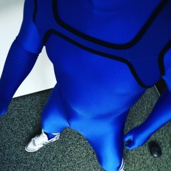 maxpeck74:  Feeling blue 👅 #gay #gayboy #fetish #spandexfetish #lycrafetish #lycra #spandex #tights #realmenwearspandex #fetsfash #harnas #sneakers #zentai #fitness #fashion #barcodeberlin #fullbody #gayfetish