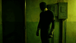 jaxblade:  gutsanduppercuts:  Daredevil - Hallway fight    See this is pretty much How Every Martial Arts fight would go realistically and I FUCKIN LOVE IT! God knows I love the Raid, but to me no matter how Badass the fight scenes I was like “just
