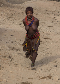 Ethiopian woman, by Stephan Haecker.