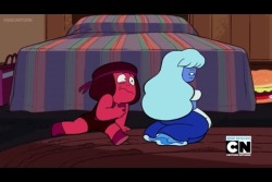 Someone who has not watched Steven universe before, describe this scene