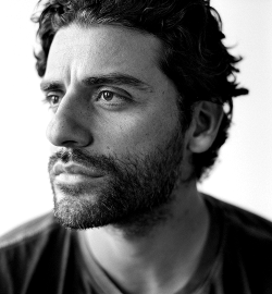 lois-lane:Oscar Isaac for Neue Journal photographed by Brigitte Lacombe  