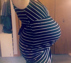 preggomyeggo:  My belly was aching to be filled to the brim today and who am I to deny my body its basic instincts? I want to struggle to complete the things I need to get done today, this huge belly in my way, my body aching and struggling to keep up