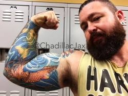 chadillacjax:  Erms! #armday #biceps #flexfriday #musclebear #inkedgays #bearscubsandbeards #bearweek365 #beardedgay #beardlife #gaylifter #gains #tattedup #single