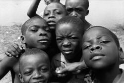 palmares-politics: fotojournalismus:  Cameroon, 1972. Photo by Abbas  squad 