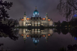 cityscapes:  Rathaus Hannover by diemobilenfotografen