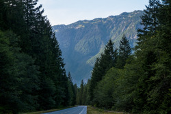 the-ravens-song-photography:  Driving Through The Northern Cascades