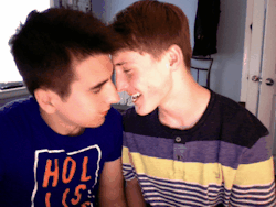 Gay Guys Kissing