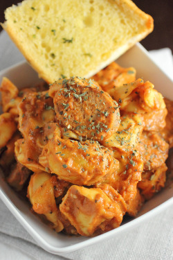 do-not-touch-my-food:  Sausage and Three Cheese Tortellini