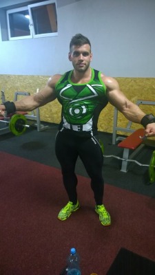 rotherhamman:  Who want’s this guy to be the Green Lantern?